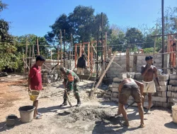 Babinsa Manleten: Meracik Semen, Merawat Kebersamaan di Perbatasan