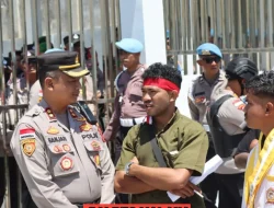 Polres Malaka Kawal Unjuk Rasa Damai, Teguhkan Komitmen Jaga Demokrasi yang Tertib