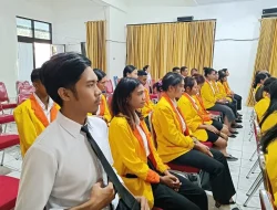 Sekda Belu Lepas 39 Mahasiswa STISIP Fajar Timur Usai Rampungkan Praktikum