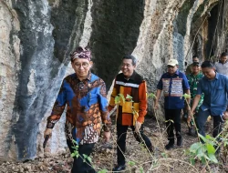Di Goa Mananga Marapu, Jejak Tangan Purba Menyentuh Nurani Zaman