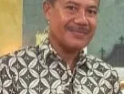 Plasma yang Dihilangkan: Ketika Buku IPA Nasional Menolak Bergerak dari Abad Lalu