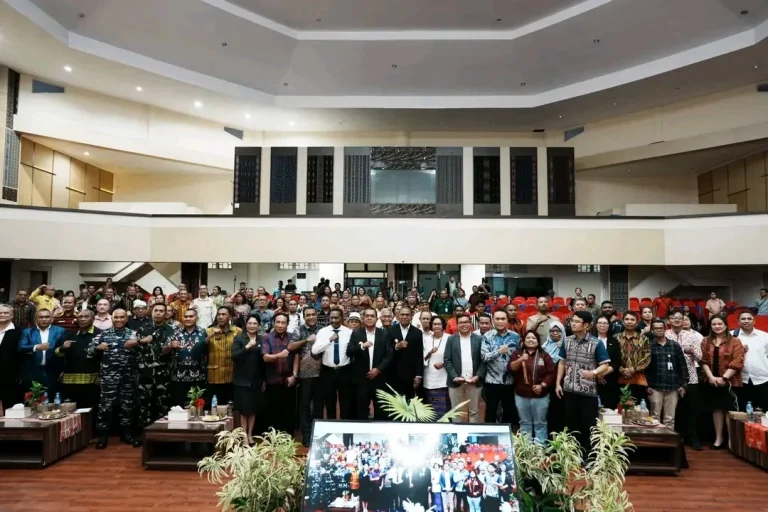 SKM Jadi Cermin Kekuasaan: Melki–Johni Membaca Wajah Rakyat dari Aula El Tari