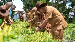 Dari Ladang Sekolah, Gubernur NTT Menegaskan: Vokasi Bukan Alternatif, Tapi Masa Depan