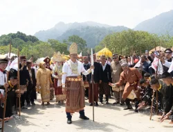 Turun Mandei Begawi Festival 2026, Pangdam XXI/Radin Inten Resmi Menjadi Keluarga Besar Adat Lampung